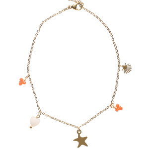 Bracelet chaîne de cheville composé d'une chaîne avec deux pampilles en forme de coquillage et étoile de mer en acier doré, un cœur en nacre et des pampilles de perles de couleur rouge. Fermoir mousqueton avec 4 cm de rallonge.