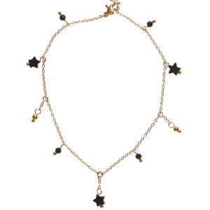 Bracelet chaîne de cheville composé d'une chaîne avec pampilles boules en acier doré et des pampilles perles et étoiles de couleur noire. Fermoir mousqueton avec 4 cm de rallonge.