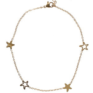 Bracelet chaîne de cheville composé d'une chaîne avec des étoiles de mer en acier doré. Fermoir mousqueton avec 4 cm de rallonge. Appréciée l'été mais aussi toute l'année, cette chaîne de cheville va embellir vos pas et mettre en valeur vos pieds. Portée depuis l'antiquité, riche de significations, la chaîne de cheville est devenue aujourd'hui un bijou incontournable.