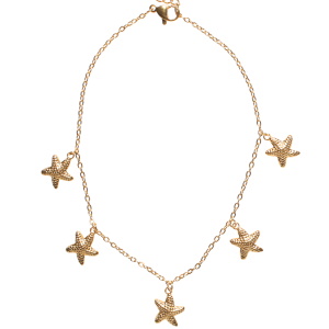 Bracelet chaîne de cheville composé d'une chaîne et d'étoiles de mer en acier doré. Fermoir mousqueton avec 3 cm de rallonge.