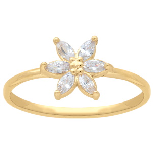 Bague en plaqué or jaune 18 carats surmontée d'une fleur sertie d'oxydes de zirconium blancs.