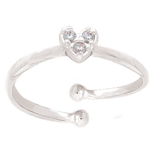 Bague pour enfant en argent 925 rhodié surmontée d'un cœur serti d'oxydes de zirconium blancs.br/>Taille 43 ajustable.