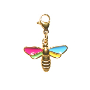 Pendentif breloques charm's pour bracelet et collier en forme de guêpe en acier doré pavée d'émail multicolore. Accroche avec fermoir mousqueton.