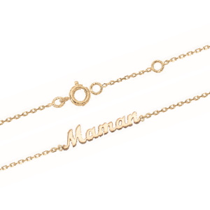 Bracelet composé d'une chaîne avec le mot maman en plaqué or jaune 18 carats. Fermoir anneau ressort avec anneaux de rappel à 15 et 17 cm.