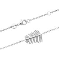 Bracelet composé d'une chaîne et d'une plume en argent 925/000 rhodié. Fermoir mousqueton avec anneaux de rappel à 16 et 18 cm.