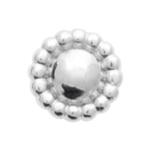 Piercing avec une pastille ronde en argent 925 rhodié et une tige en titane rhodié.