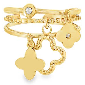 Sublime bague en acier doré, une alliance moderne de sophistication et de fantaisie. Chaque anneau se distingue par son design unique, l'un orné d'un strass rond taille brillant éclatant. Des breloques délicates ajoutent une touche ludique, rendant cet ensemble irrésistible pour la femme qui apprécie l'élégance discrète. Taille ajustable.