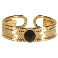 Bague en forme de chaîne maille serpent en acier doré surmontée d'une pierre de couleur noire sertie clos de forme ronde. Taille ajustable.