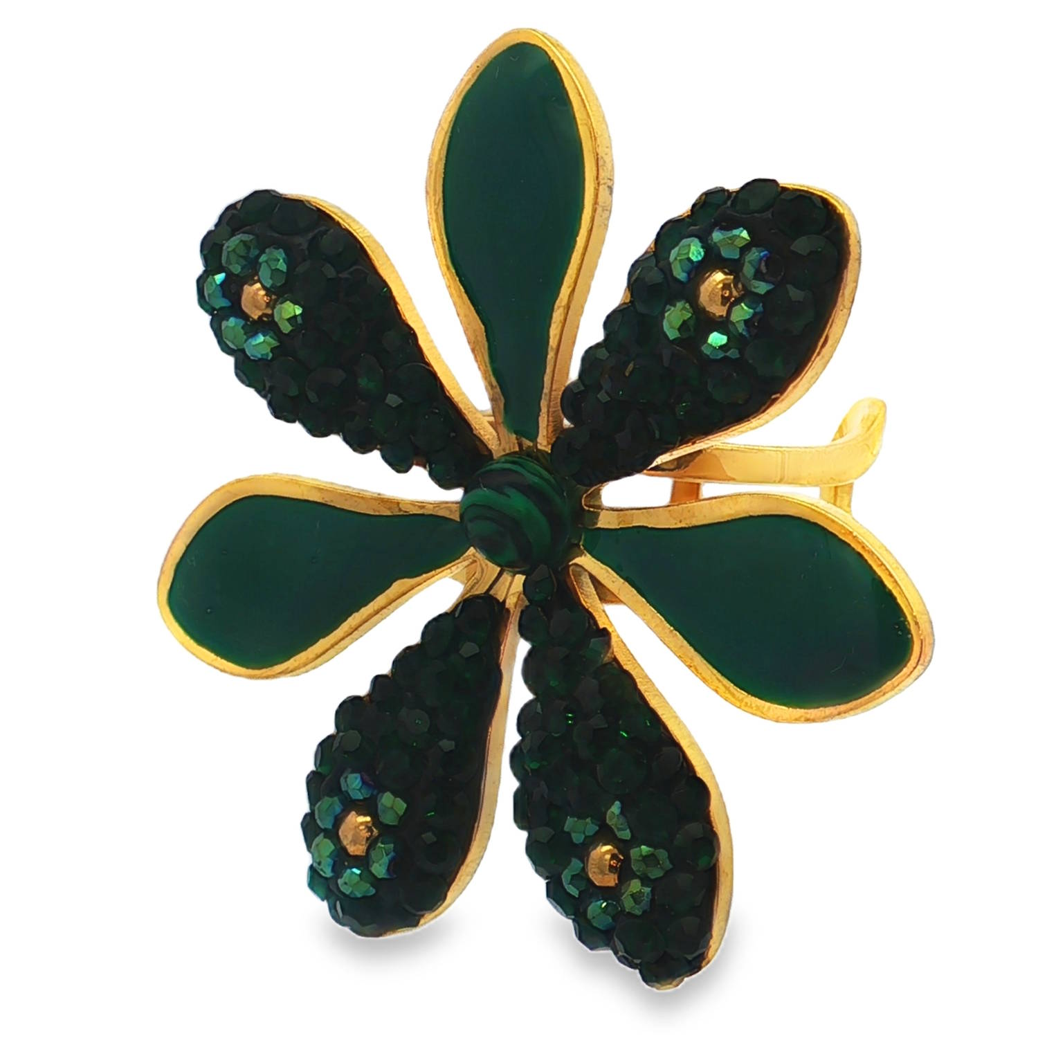 Sublime bague cocktail en or jaune, ornée d'une malachite d'imitation cabochon d'un vert profond et envoûtant.<br/>La malachite d'imitation, taillée en perles rondes, reflète une brillance unique, capturant la lumière avec élégance.<br/>Une création audacieuse et raffinée, parfaite pour sublimer votre style avec une touche de couleur et de sophistication.<br/>Taille ajustable. Strass Adolescent Adulte Femme Fille Fleurs Indémodable Nature Sublime bague cocktail en or jaune, ornée d'une malachite d'imitation cabochon d'un vert profond et envoûtant.<br/>La malachite d'imitation, taillée en perles rondes, reflète une brillance unique, capturant la lumière avec élégance.<br/>Une création audacieuse et raffinée, parfaite pour sublimer votre style avec une touche de couleur et de sophistication.<br/>Taille ajustable. Strass Adolescent Adulte Femme Fille Fleurs Indémodable Nature