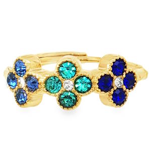 Cette bague en acier doré se distingue par son design floral. Sertie de cristaux taille brillant d'un bleu royal intense, cette bague multistone allie élégance et raffinement. La clarté VS et l'excellent niveau de poli et de symétrie des cristaux garantissent un éclat exceptionnel. Un bijou parfait pour ajouter une touche de couleur à votre style. Taille ajustable.