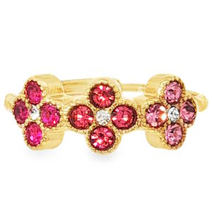 Cette bague bandeau en acier doré est ornée de cristaux ronds à taille brillant d'une magnifique couleur rose. Le poli est excellent, assurant un éclat exceptionnel.  Son design raffiné et sa symétrie parfaite en font un bijou d'exception, idéal pour ajouter une touche de couleur et d'élégance à votre quotidien. Taille ajustable.