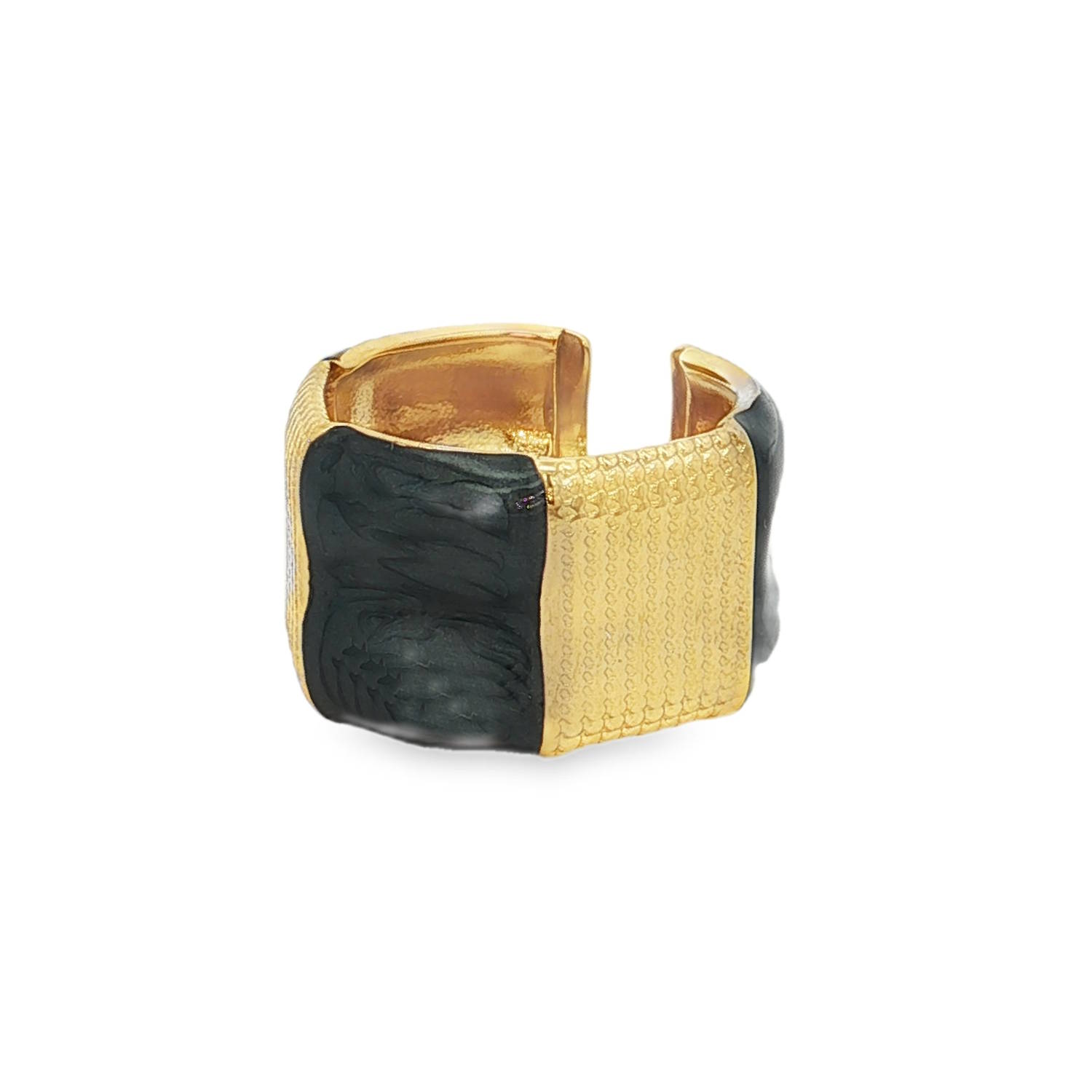 Bague bandeau moderne en acier doré, fusion d'élégance et de simplicité.<br/>Son design épuré, rehaussé de détails texturés, en fait un bijou polyvalent, parfait pour ajouter une touche de sophistication discrète à toute tenue.<br/>Un accessoire intemporel qui allie confort et style.<br/>Taille ajustable. Adolescent Adulte Automne Femme Fille Hiver Bague bandeau moderne en acier doré, fusion d'élégance et de simplicité.<br/>Son design épuré, rehaussé de détails texturés, en fait un bijou polyvalent, parfait pour ajouter une touche de sophistication discrète à toute tenue.<br/>Un accessoire intemporel qui allie confort et style.<br/>Taille ajustable. Adolescent Adulte Automne Femme Fille Hiver