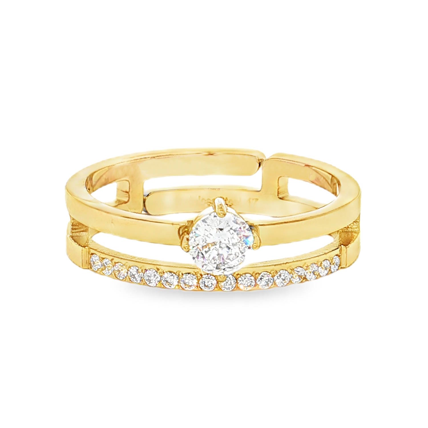 Affirmez votre style avec cette bague sophistiquée au design contemporain. Conçue en acier inoxydable de haute qualité, elle allie la durabilité d'un métal moderne à l'élégance intemporelle de la joaillerie fine.<br/>Cette bague se distingue par sa structure à double rangée parallèle, créant un effet de superposition très tendance.<br/>L'anneau supérieur présente une finition lisse et polie, mettant en majesté un somptueux cristal central taille brillant, maintenu par un serti à griffes discret.<br/>L'anneau inférieur est délicatement pavé d'une ligne de cristaux scintillants, apportant une touche de lumière continue et un contraste raffiné.<br/>Son design ouvert à l'arrière permet un ajustement léger pour un confort optimal tout au long de la journée. Rond Strass Adolescent Adulte Femme Fille Indémodable Affirmez votre style avec cette bague sophistiquée au design contemporain. Conçue en acier inoxydable de haute qualité, elle allie la durabilité d'un métal moderne à l'élégance intemporelle de la joaillerie fine.<br/>Cette bague se distingue par sa structure à double rangée parallèle, créant un effet de superposition très tendance.<br/>L'anneau supérieur présente une finition lisse et polie, mettant en majesté un somptueux cristal central taille brillant, maintenu par un serti à griffes discret.<br/>L'anneau inférieur est délicatement pavé d'une ligne de cristaux scintillants, apportant une touche de lumière continue et un contraste raffiné.<br/>Son design ouvert à l'arrière permet un ajustement léger pour un confort optimal tout au long de la journée. Rond Strass Adolescent Adulte Femme Fille Indémodable