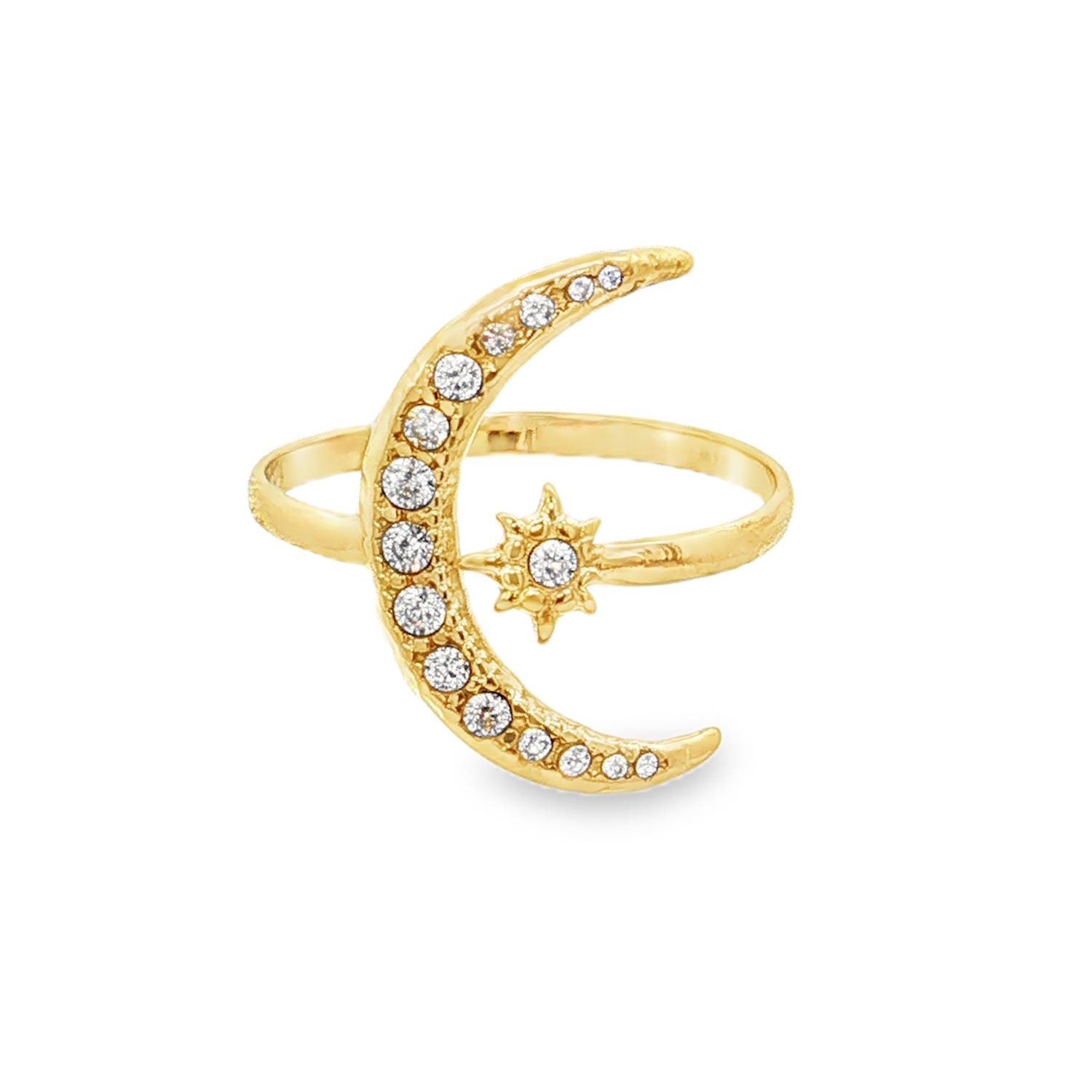 Apportez une touche de magie nocturne à votre style avec cette bague délicate au design mystique et intemporel. Conçue pour celles qui ont la tête dans les étoiles, elle capture la beauté du ciel nocturne dans un bijou moderne et élégant.<br/>Le croissant de lune est finement pavé de cristaux scintillants qui capturent la lumière à chaque mouvement, évoquant la clarté lunaire.<br/>Nichée au creux de la lune, une petite étoile ciselée centrée d'un cristal apporte un contraste parfait et une symbolique de guidance et d'espoir.<br/>Sa structure ajustable permet de l'adapter facilement à toutes les morphologies de doigts. Etoile Lune Strass Adolescent Adulte Femme Fille Indémodable Nature Apportez une touche de magie nocturne à votre style avec cette bague délicate au design mystique et intemporel. Conçue pour celles qui ont la tête dans les étoiles, elle capture la beauté du ciel nocturne dans un bijou moderne et élégant.<br/>Le croissant de lune est finement pavé de cristaux scintillants qui capturent la lumière à chaque mouvement, évoquant la clarté lunaire.<br/>Nichée au creux de la lune, une petite étoile ciselée centrée d'un cristal apporte un contraste parfait et une symbolique de guidance et d'espoir.<br/>Sa structure ajustable permet de l'adapter facilement à toutes les morphologies de doigts. Etoile Lune Strass Adolescent Adulte Femme Fille Indémodable Nature