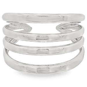 Cette alliance de type bandeau en acier argenté affiche une finition polie miroir d'une brillance exceptionnelle. Sa silhouette bombée classique offre une esthétique intemporelle et un confort optimal au porté. Taille ajustable.