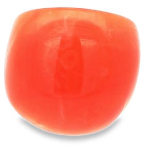 Bague bandeau moderne, fusion de style contemporain et d'allure décontractée. Confectionnée à partir d'un matériau non métallique, cette bague arbore une teinte orange qui capte la lumière avec élégance. Son design épuré en fait un accessoire polyvalent, parfait pour ajouter une touche de sophistication discrète à toute tenue. Taille 8 unique.