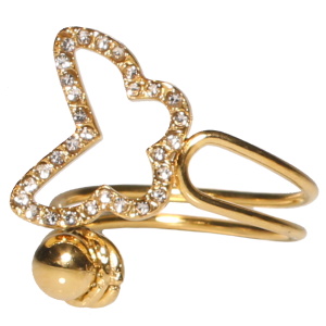 Bague surmontée d'une boule en acier doré et d'un papillon serti de strass. Taille ajustable.