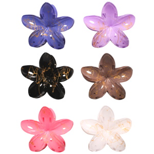 Pince crabe pour cheveux en forme de fleur en plastique de couleur et motifs dorés. 6 coloris différents. Vendu à l'unité. Votre préférence en commentaire.
