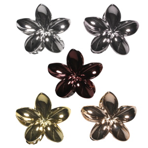 Pince pour cheveux en forme de fleur. 5 coloris différents. Vendu à l'unité. Votre préférence en commentaire.