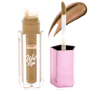 Gloss Wet Lip Marty. Le gloss brillant Wet Effect confère une luminosité irrésistible à vos yeux et vos lèvres, tout en les nourrissant. Ce gloss à yeux et lèvres est disponible dans quatre couleurs, apportant la touche finale ultime à tout look beauté. En un passage, le gloss Wet Lips rend les lèvres visiblement plus pulpeuses et plus lisses. Elles sont nourries et hydratées grâce à la formule spéciale de ce produit. La formule ne colle pas. Le plus : un parfum agréable ! Gloss à lèvres incontournable, à la brillance extrême et aussi agréable à porter qu’à regarder. Effet mouillé tendance ! Le gloss aussi beau qu'agréable à porter, à se procurer absolument. Un seul passage avec la brosse suffit à rendre les lèvres plus attirantes. Résultats : Des lèvres pulpeuses, liftées et brillantes à la surface visiblement plus lisse et au contour amélioré.
