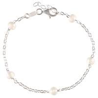 Bracelet composé d'une chaîne en argent 925/000 et de perles de nacre. Fermoir mousqueton avec 2 cm de rallonge.