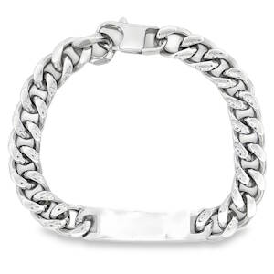 Ce bracelet identité pour homme allie la robustesse de l'acier à un design intemporel. C'est l'accessoire parfait pour ceux qui recherchent une pièce de caractère, à la fois moderne et durable. Dotée d'une maille gourmette classique (maillons serrés et aplatis), cette pièce offre un rendu visuel imposant et masculin. Au centre se trouve une plaque rectangulaire lisse à la finition miroir. Elle est prête à être gravée (prénom, date ou message) pour transformer ce bijou en un cadeau unique. Équipée d'un fermoir mousqueton robuste, garantissant une tenue parfaite au poignet en toute circonstance.