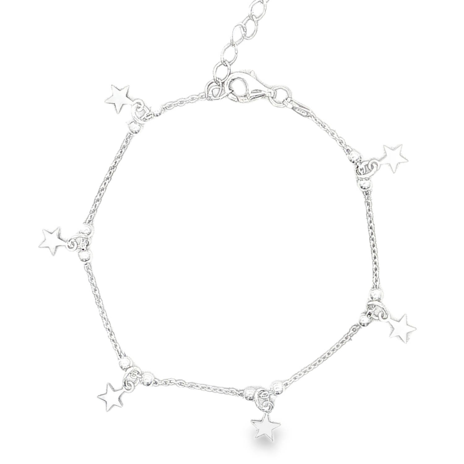Ce délicat bracelet chaîne en argent 925/000 est orné de charmantes étoiles suspendues.<br/>Un bijou discret et élégant, idéal pour ajouter une touche de fantaisie à votre quotidien.<br/>Sa finesse en fait un accessoire parfait pour toutes les occasions, se portant seul ou associé à d'autres bracelets pour un effet tendance. Etoile Adolescent Adulte Femme Fille Indémodable Nature Ce délicat bracelet chaîne en argent 925/000 est orné de charmantes étoiles suspendues.<br/>Un bijou discret et élégant, idéal pour ajouter une touche de fantaisie à votre quotidien.<br/>Sa finesse en fait un accessoire parfait pour toutes les occasions, se portant seul ou associé à d'autres bracelets pour un effet tendance. Etoile Adolescent Adulte Femme Fille Indémodable Nature