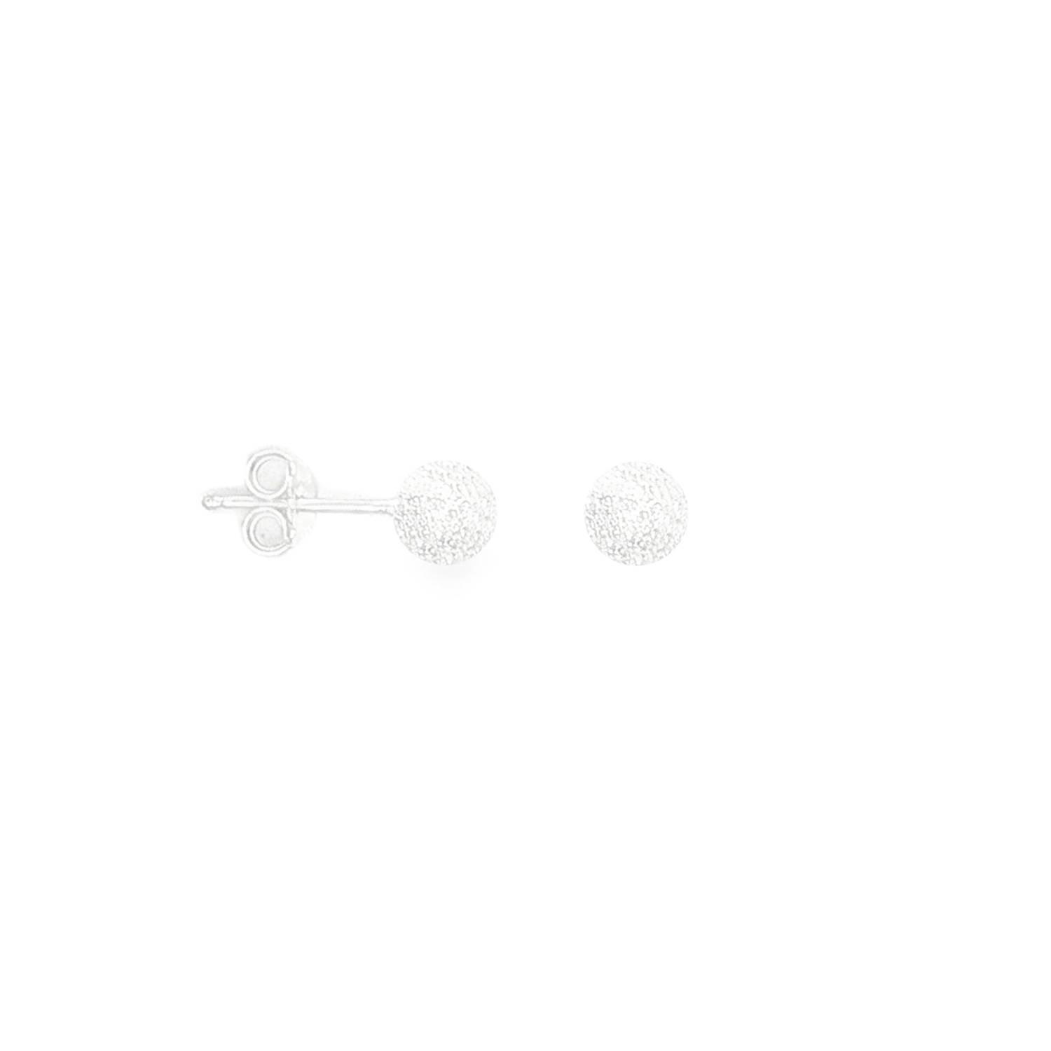 Ces boucles d'oreilles puces en argent massif 925/000 arborent un design minimaliste et sophistiqué.<br/>Présentées avec un fini poli miroir éclatant, leur silhouette épurée reflète parfaitement la lumière.<br/>La composition symétrique et la structure robuste garantissent une élégance durable pour un usage quotidien.<br/>Leur montage précis offre un confort optimal, faisant de ce bijou un accessoire polyvalent indispensable pour sublimer toute tenue avec une touche de modernité raffinée et intemporelle. Boule Puce Rond Adolescent Adulte Femme Fille Indémodable Ces boucles d'oreilles puces en argent massif 925/000 arborent un design minimaliste et sophistiqué.<br/>Présentées avec un fini poli miroir éclatant, leur silhouette épurée reflète parfaitement la lumière.<br/>La composition symétrique et la structure robuste garantissent une élégance durable pour un usage quotidien.<br/>Leur montage précis offre un confort optimal, faisant de ce bijou un accessoire polyvalent indispensable pour sublimer toute tenue avec une touche de modernité raffinée et intemporelle. Boule Puce Rond Adolescent Adulte Femme Fille Indémodable