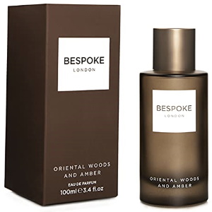 Eau de parfum Bespoke pour homme. Parfum bois orientaux et ambre.
