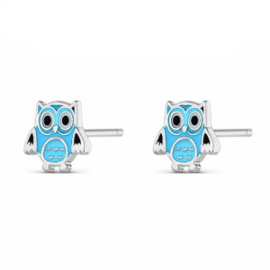 Boucles d'oreilles puces en forme de hibou en argent 925/000 pavées d'émail de couleur.