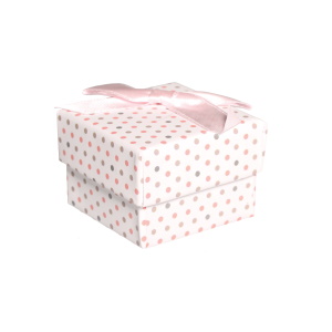 Boîte cadeau écrin pour bague avec petits pois avec nœud papillon.